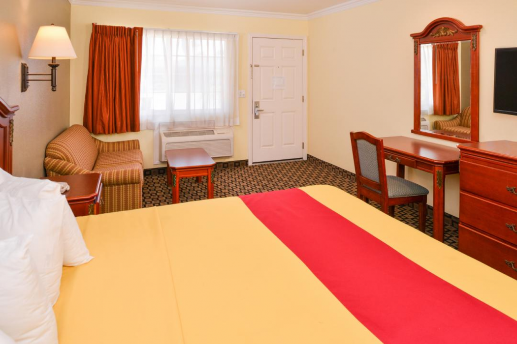 Americas Best Value Inn & Suites San Bernardino 8/19
