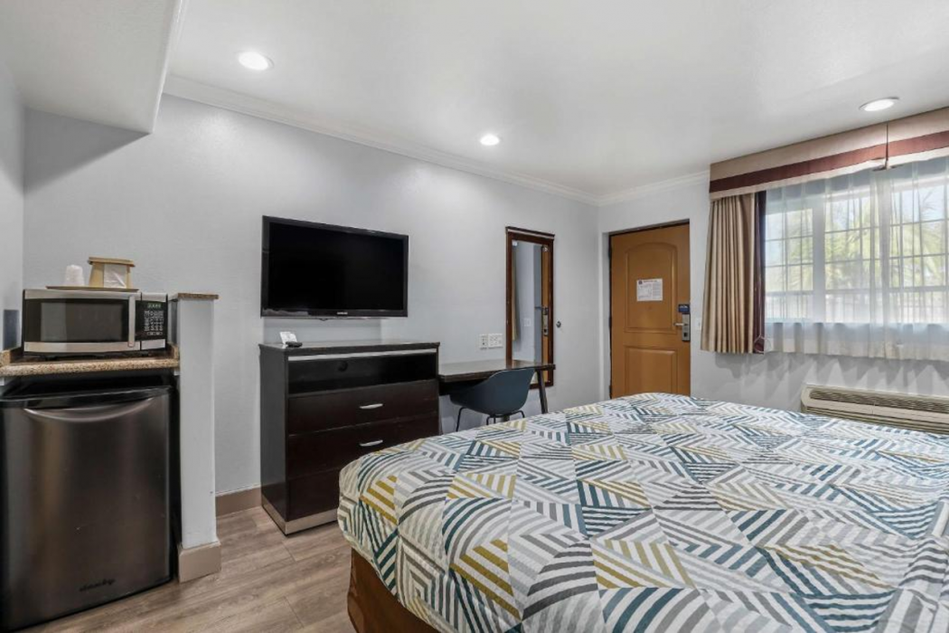 Motel 6 Carlsbad, CA - North Near Legoland 14/66
