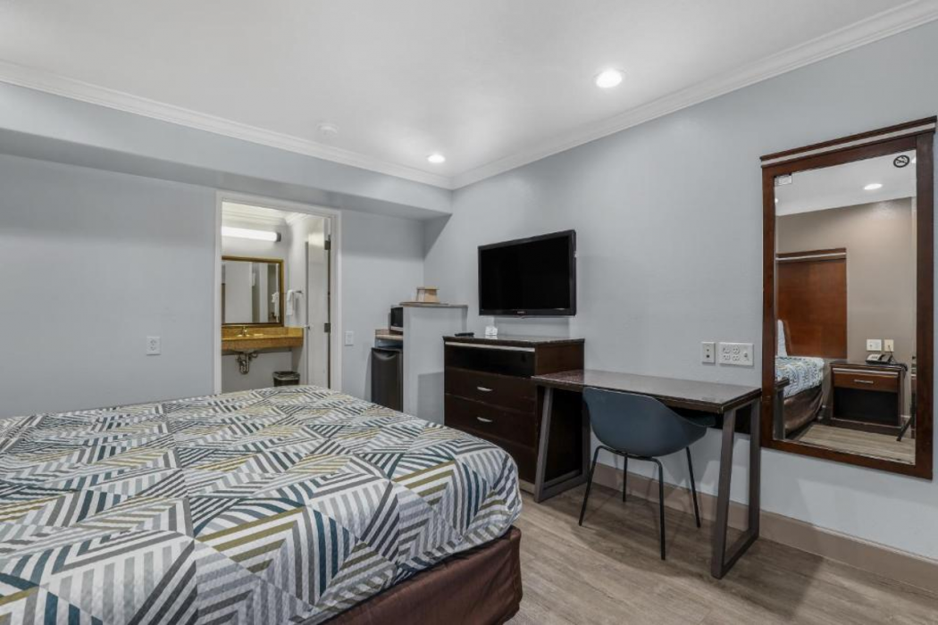 Motel 6 Carlsbad, CA - North Near Legoland 16/66