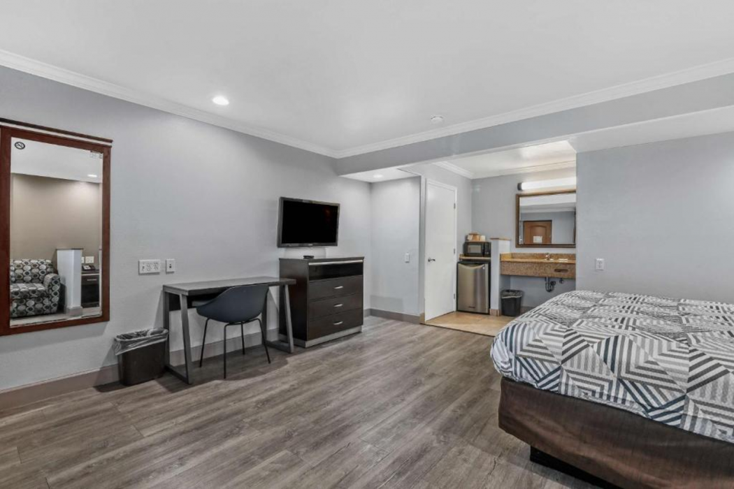Motel 6 Carlsbad, CA - North Near Legoland 12/66
