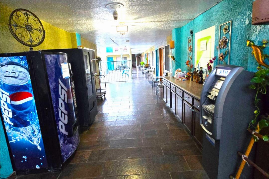 Sands Inn & Suites Lake Havasu City 17/60