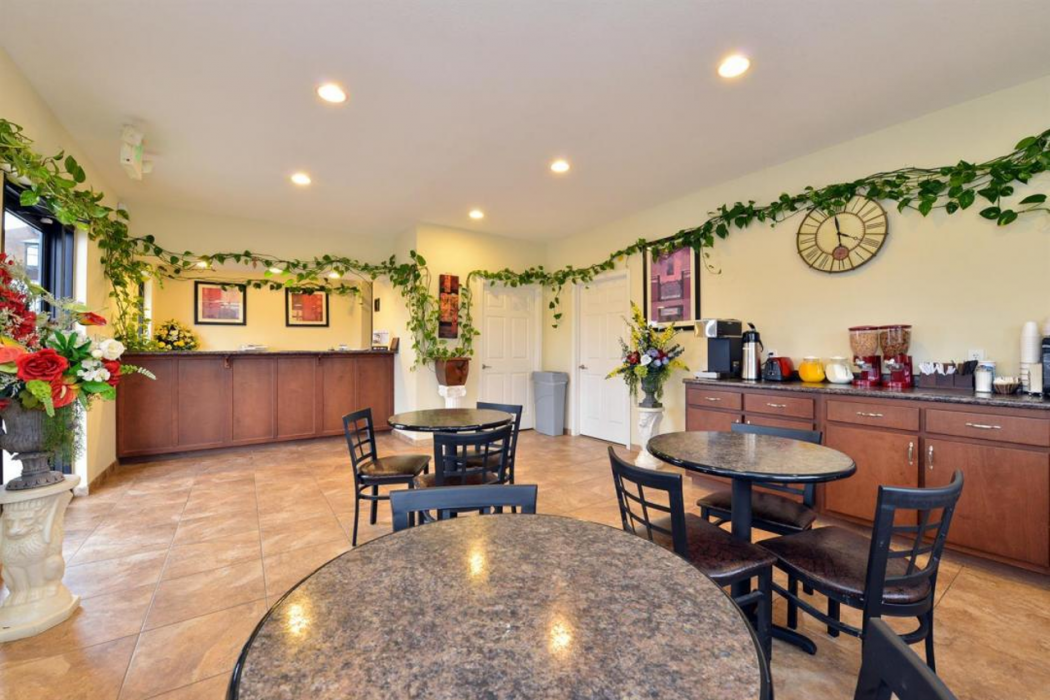 Americas Best Value Inn - Byhalia 4/27
