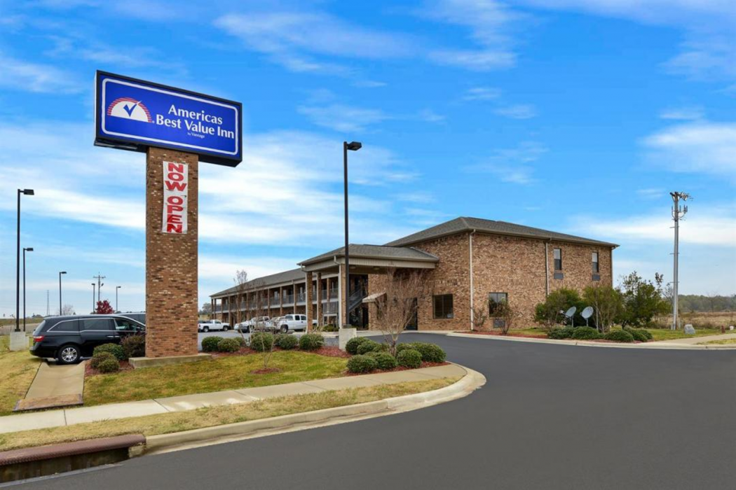 Americas Best Value Inn - Byhalia 3/27