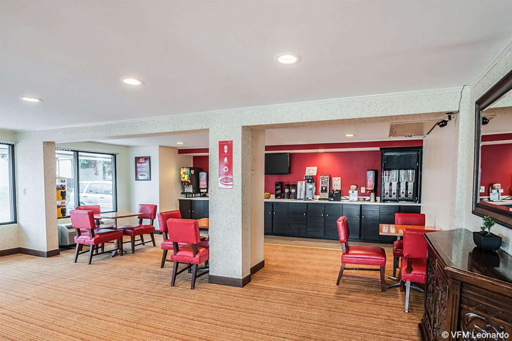 Econo Lodge Frederick I-70 13/19