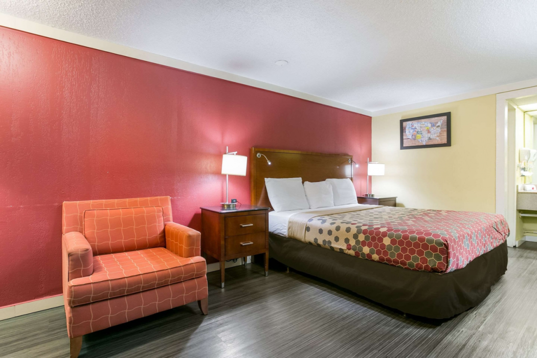 Econo Lodge Frederick I-70 11/19