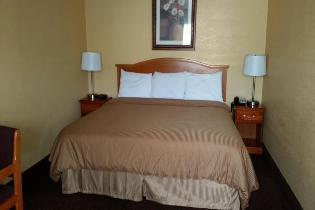 Quality Inn Lawrenceburg, TN 9/31
