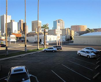 RODEWAY INN DOWNTOWN PHOENIX(FORMERLY BUDGET LODGE DOWNTOWN PHOENIX) 1/7