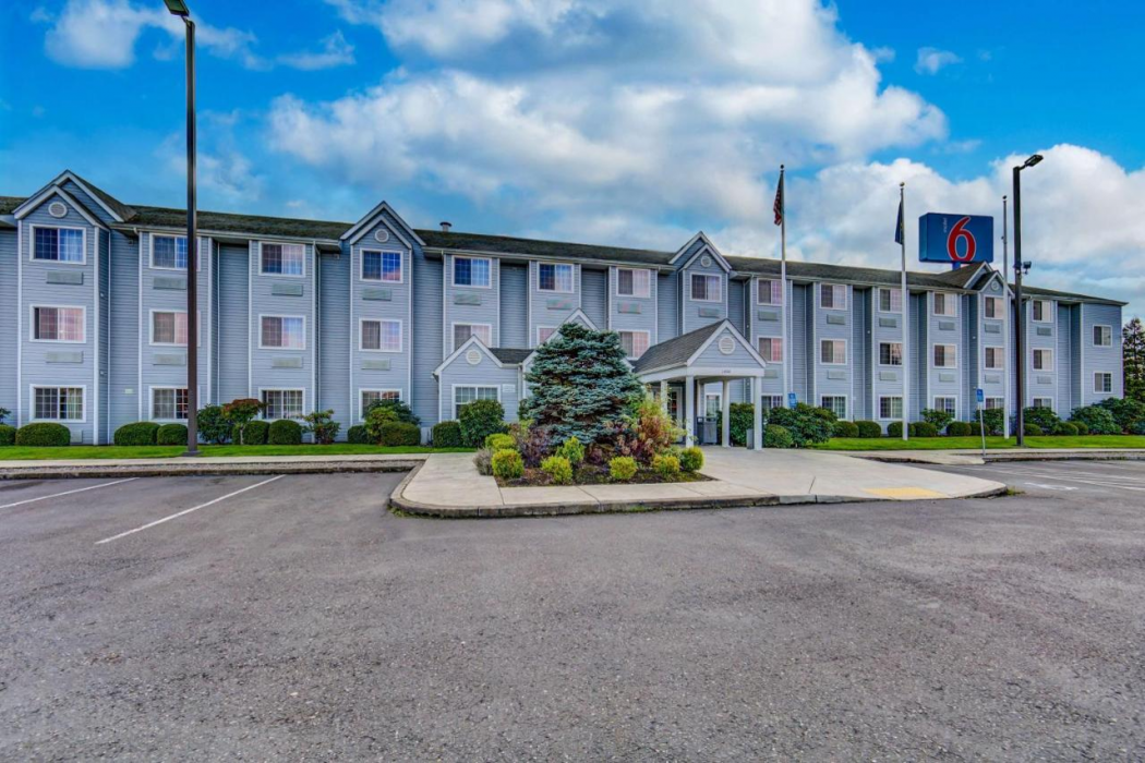Motel6 Sutherlin, OR – I-5