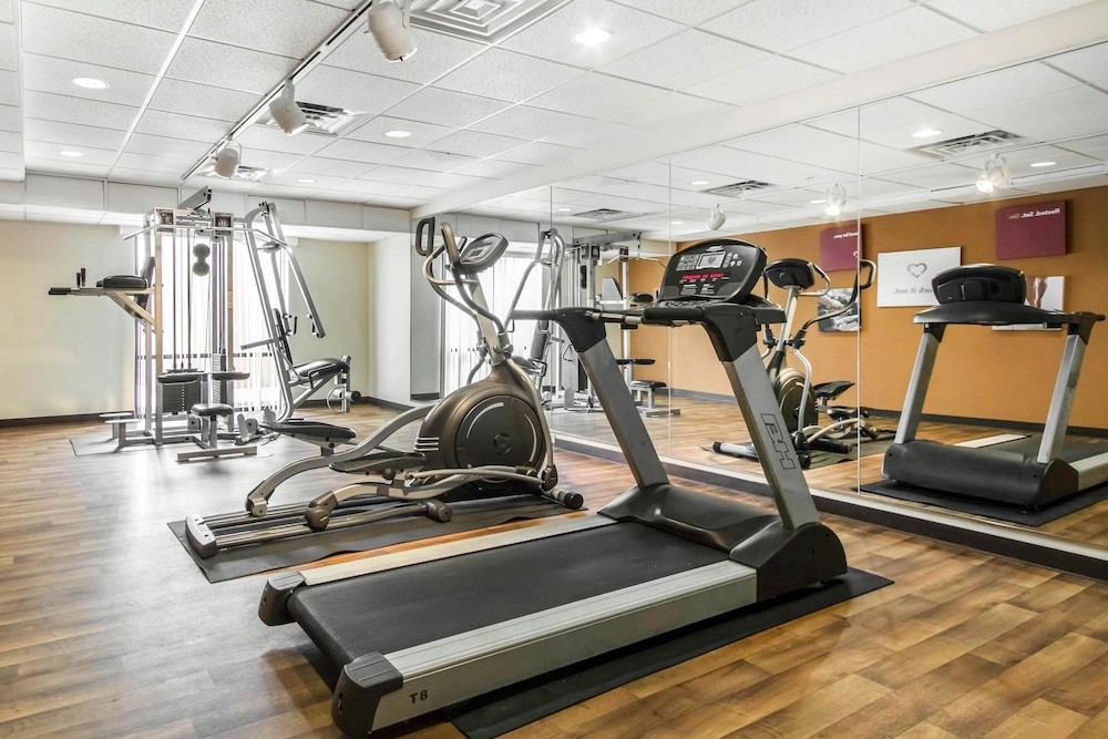 Comfort Suites CS-SU Cullman I-65 Exit 310 16/33