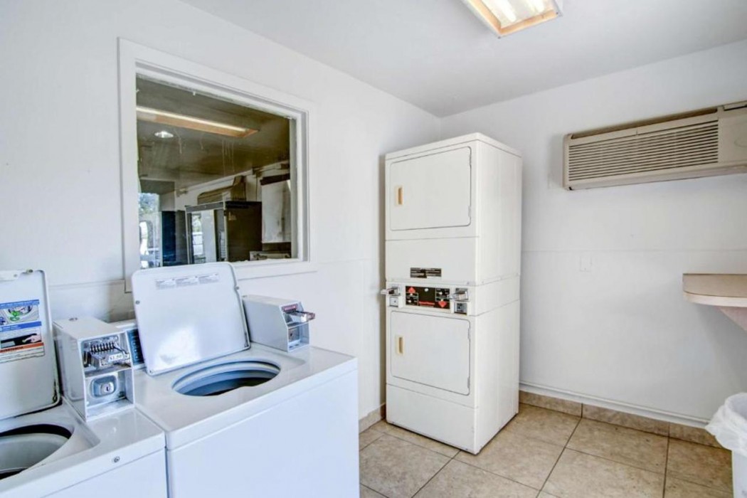 Studio6 Grand Prairie, TX 35/60
