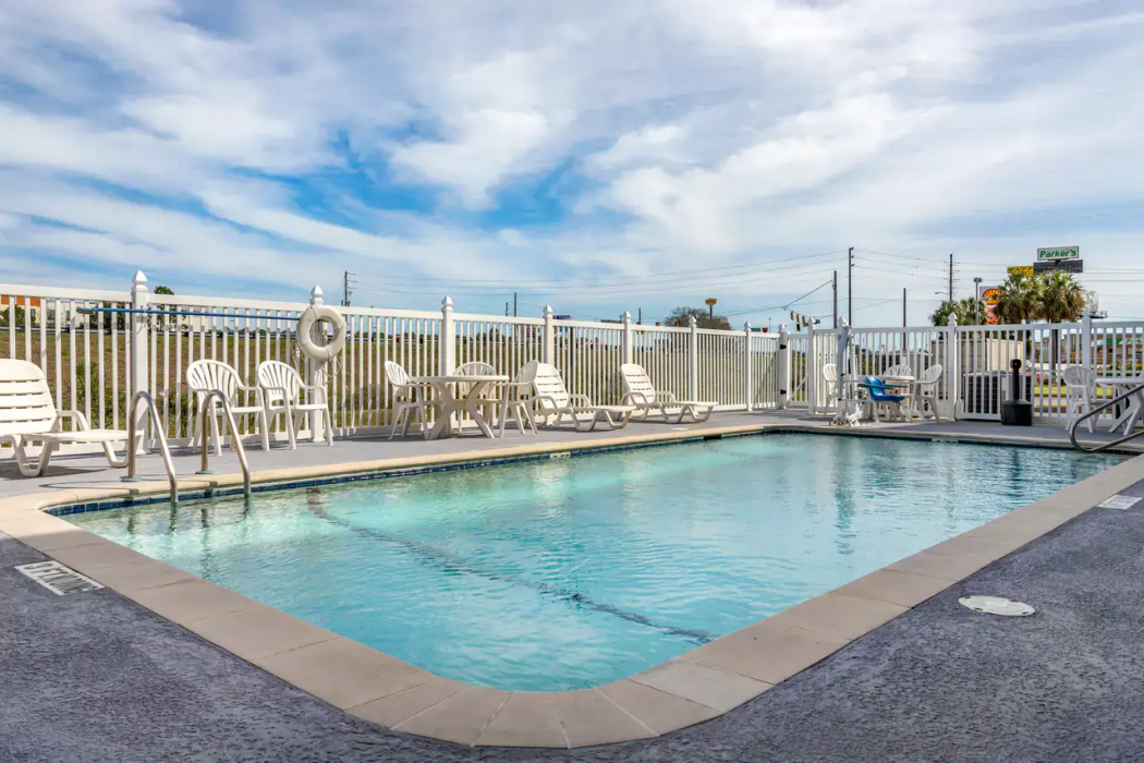 Sleep Inn & Suites Brunswick North, GA 22/31