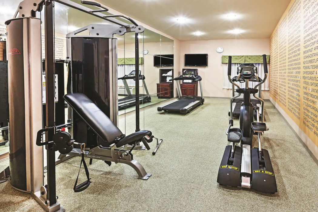Holiday Inn Express Suites Ardmore An Ihg Hotel 28/55