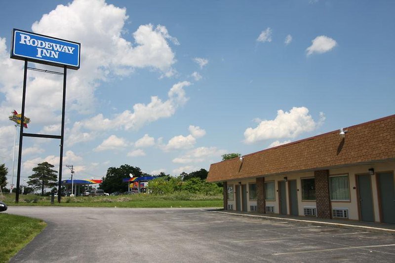 Rodeway Inn Shippensburg I-81 2/16