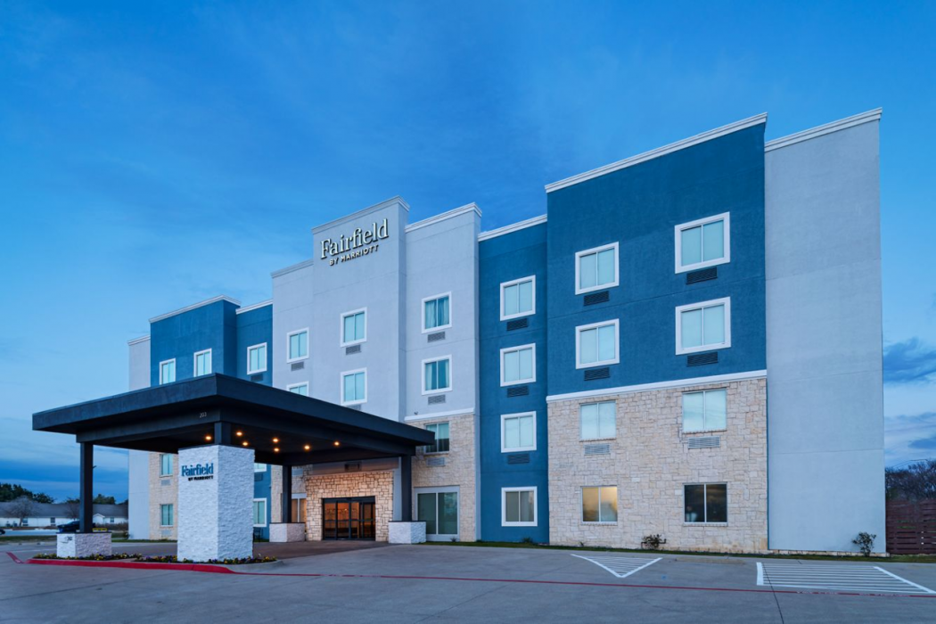 Fairfield Inn & Suites Hillsboro 1/13