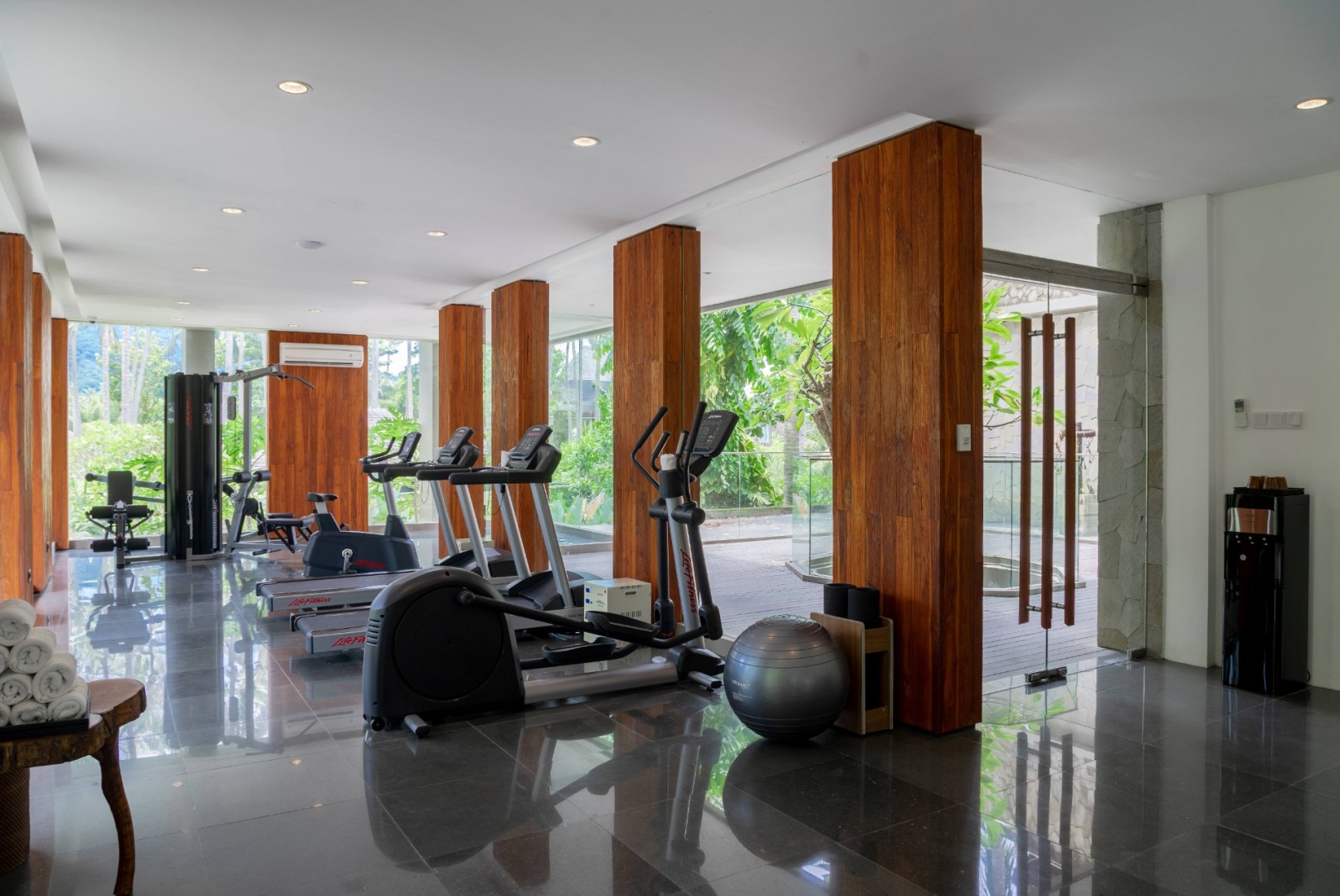 Candi Beach Resort And Spa 25/52