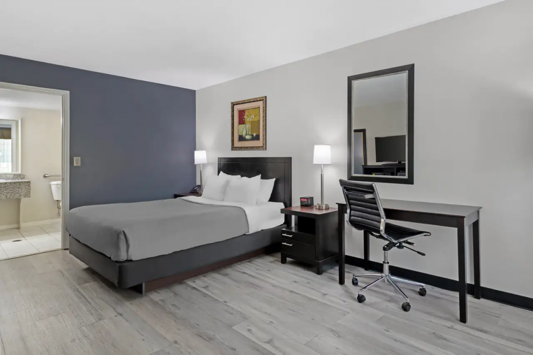 Quality Inn Andrews, NC 17/47