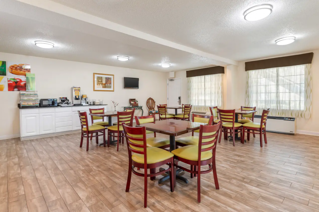Quality Inn Andrews, NC 34/47