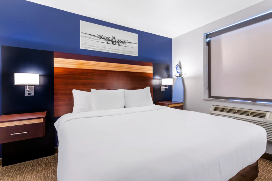 Avion Inn Near LGA Airport, an Ascend Collection Hotel 13/23