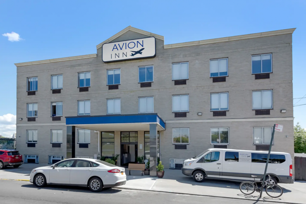 Avion Inn Near LGA Airport, an Ascend Collection Hotel 1/23