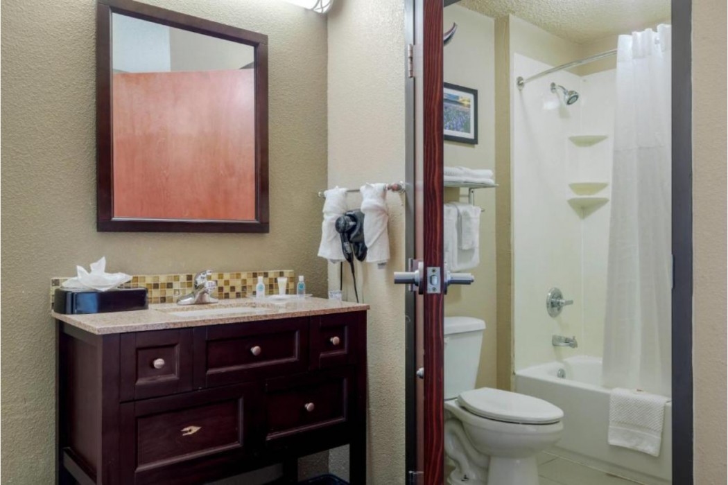Comfort Suites Waco North - Near University Area 16/30