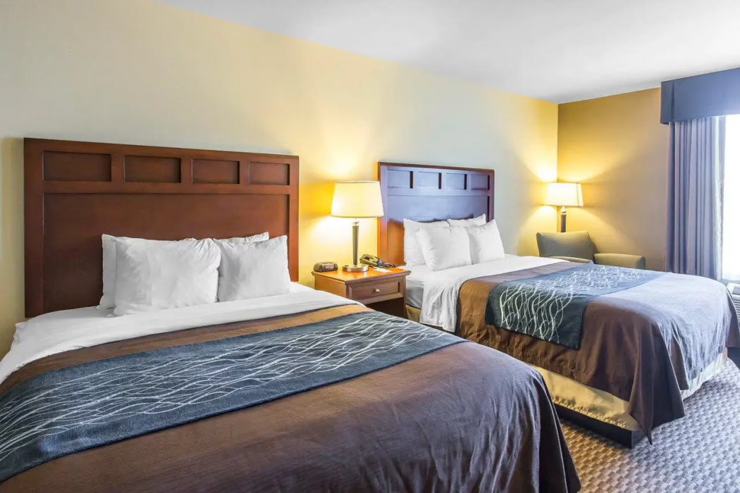 Comfort Inn & Suites Madisonville KY 15/33