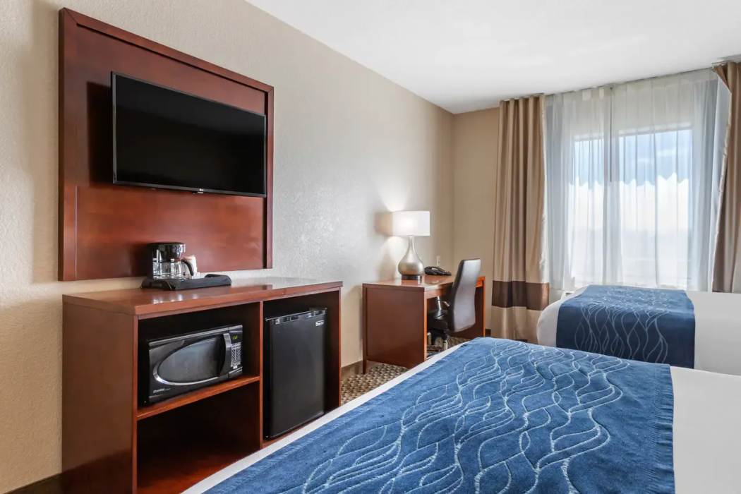Comfort Inn & Suites Navasota 14/28