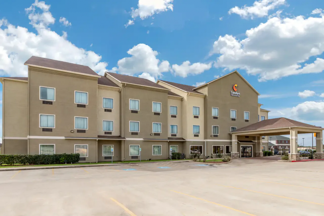 Comfort Inn & Suites Navasota 3/28