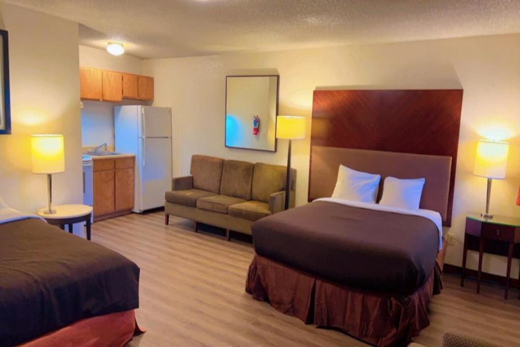 Rodeway Inn Rifle 9/20