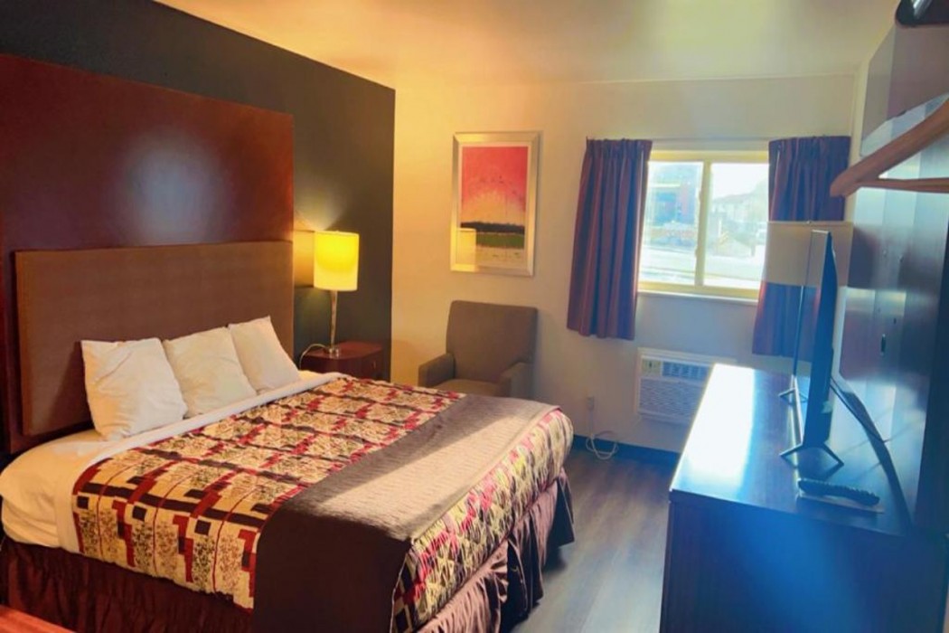 Rodeway Inn Rifle 7/20