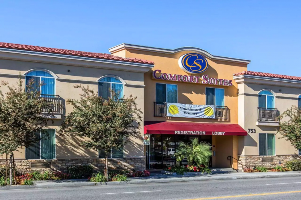 Comfort Suites Near City of Industry - Los Angeles 2/23