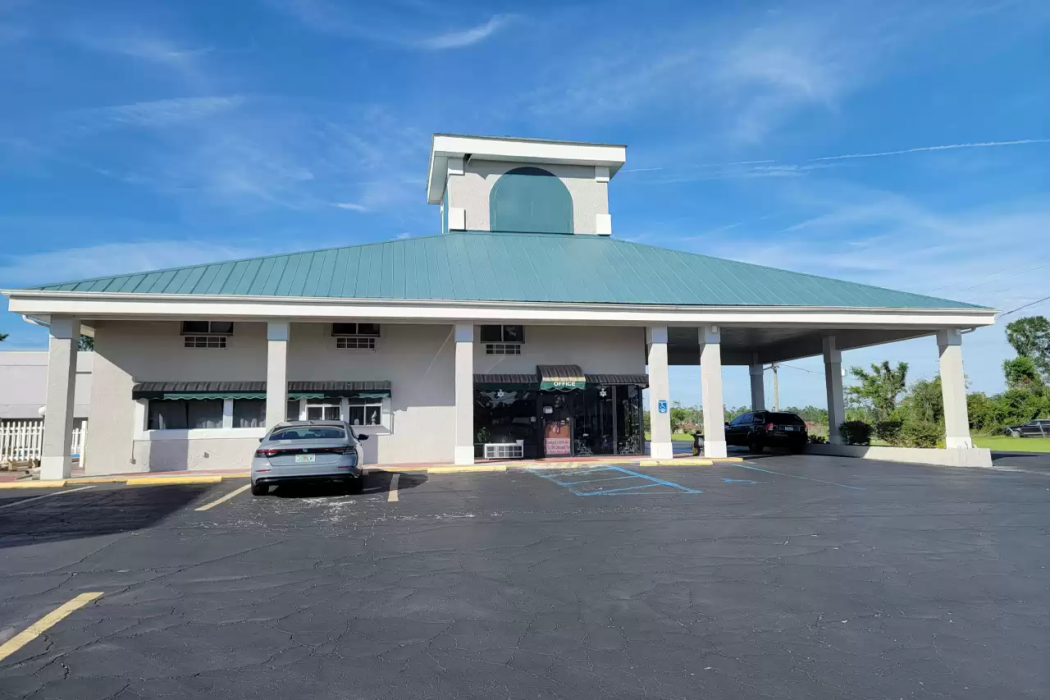 Quality Inn Perry 3/8