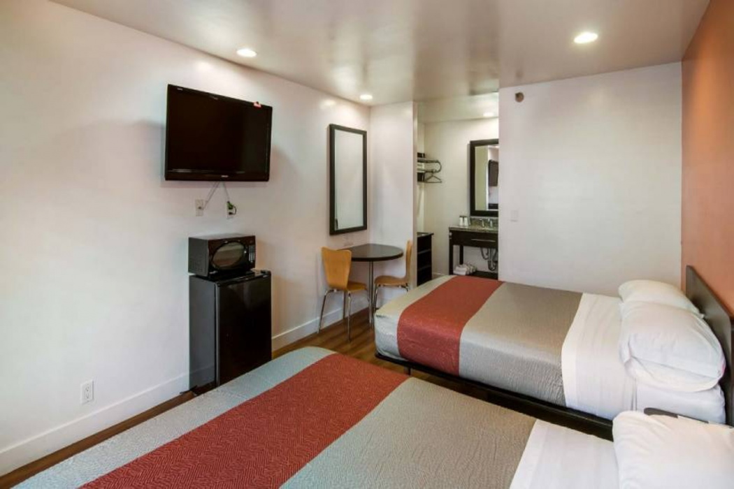 Motel6 Monterey Park, CA 7/47