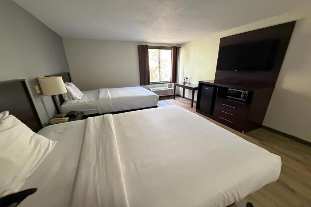 Ramada by Wyndham Stevens Point 16/36