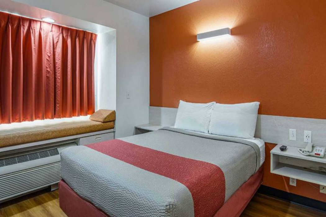 Motel6 McAlester, OK 15/39