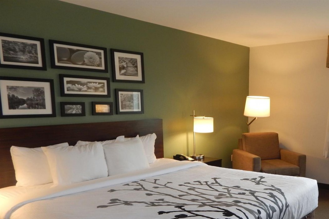 Sleep Inn & Suites Evergreen I-65 7/34