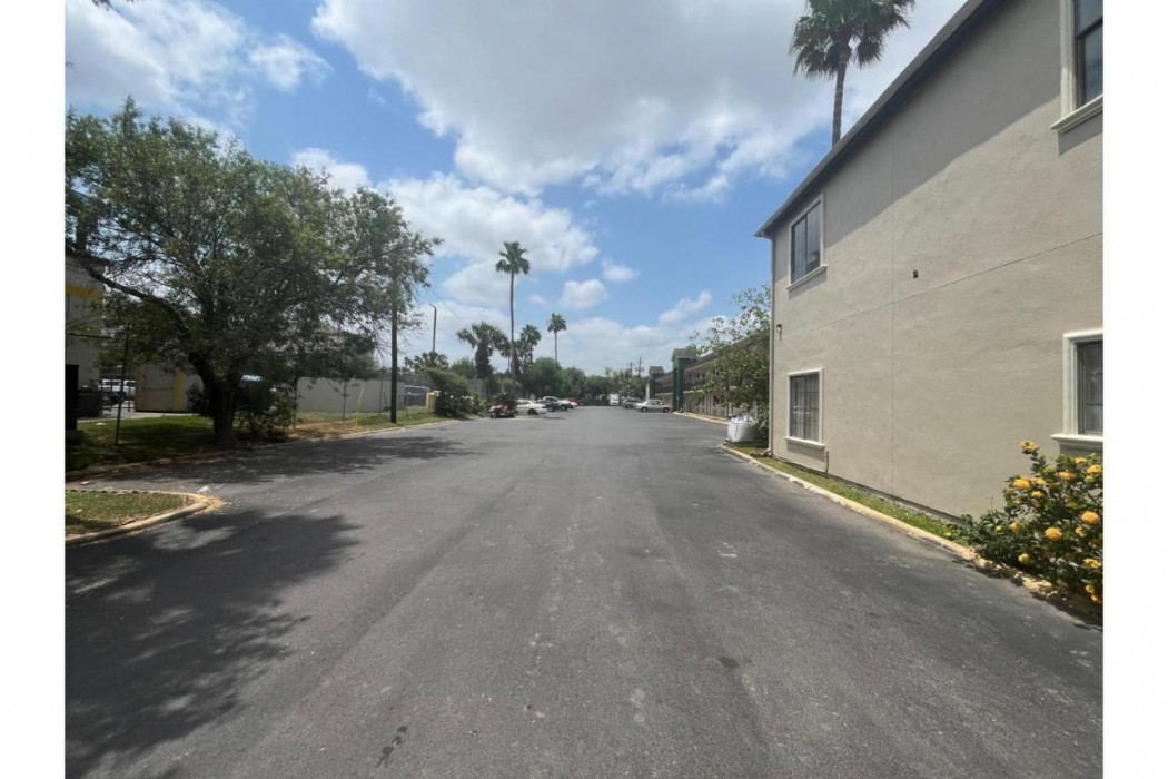 La Posada Inn By OYO Brownsville in BROWNSVILLE - TX