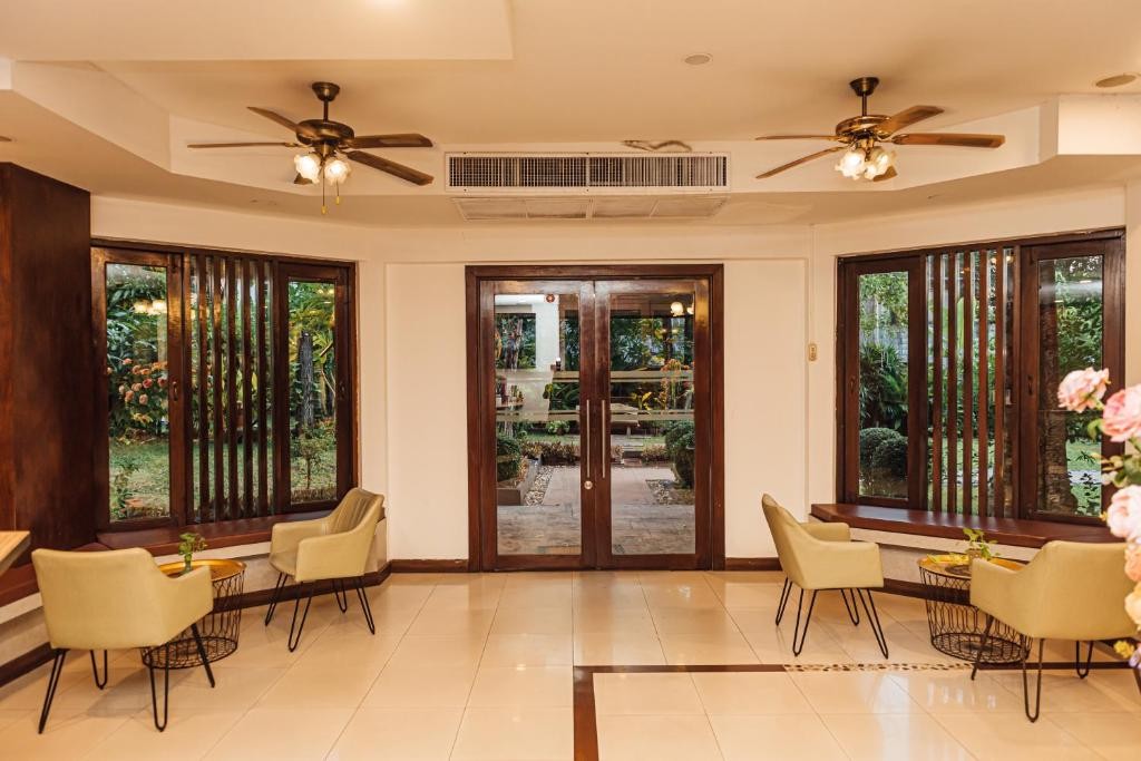 Gazebo Resort Pattaya 12/90