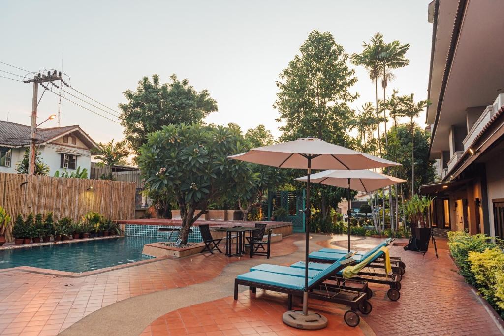 Gazebo Resort Pattaya 64/90