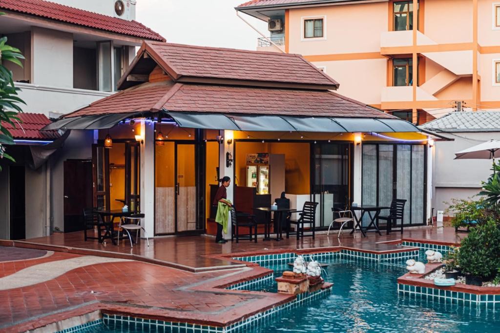 Gazebo Resort Pattaya 68/90