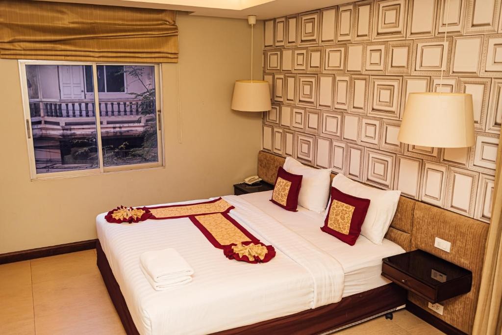 Gazebo Resort Pattaya 33/90