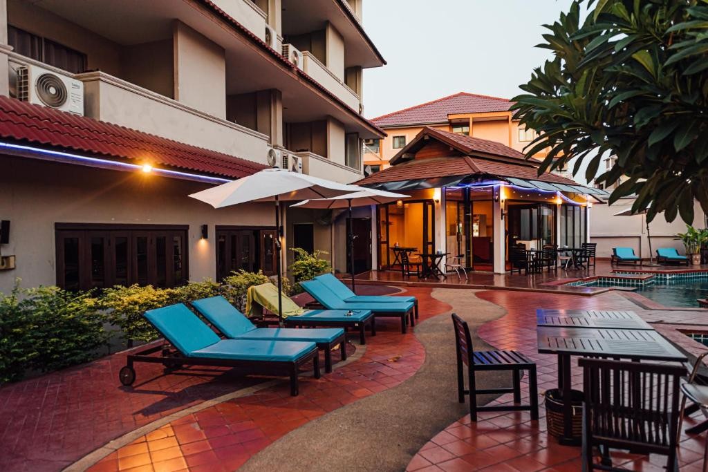 Gazebo Resort Pattaya 63/90