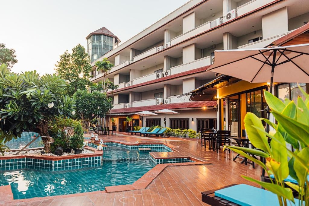 Gazebo Resort Pattaya photo2