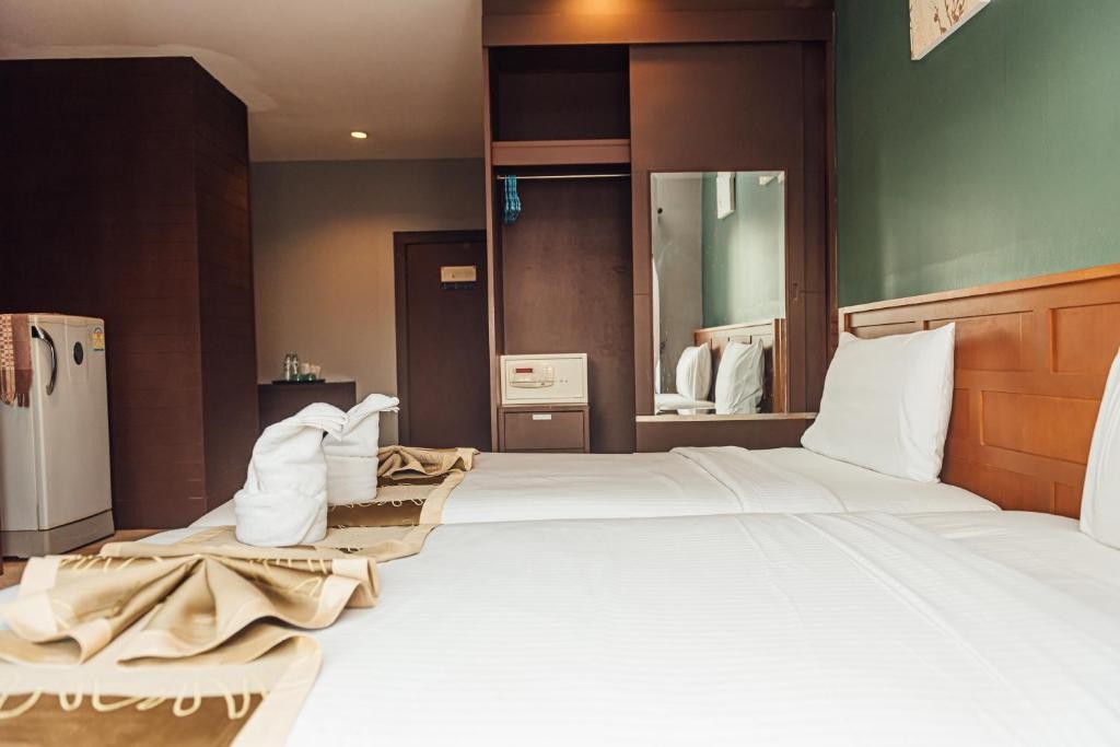 Gazebo Resort Pattaya 24/90