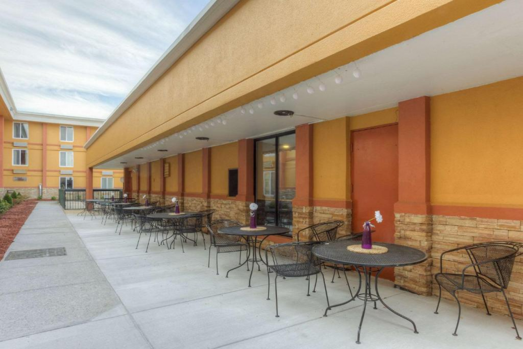 Quality Inn & Suites Chattanooga-East Ridge 20/28
