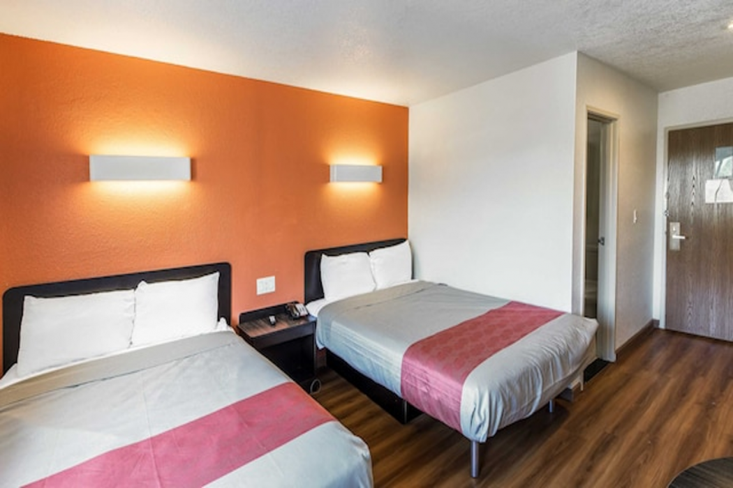 Motel6 Dallas, TX 25/59