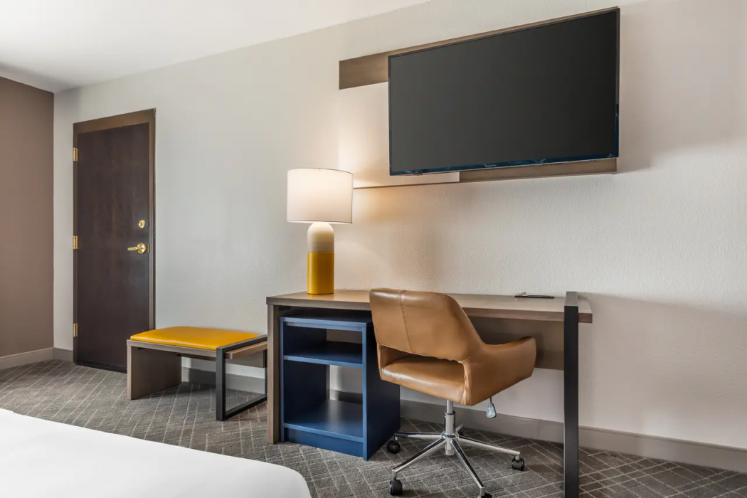 Comfort Inn & Suites Frisco East - McKinney 11/65