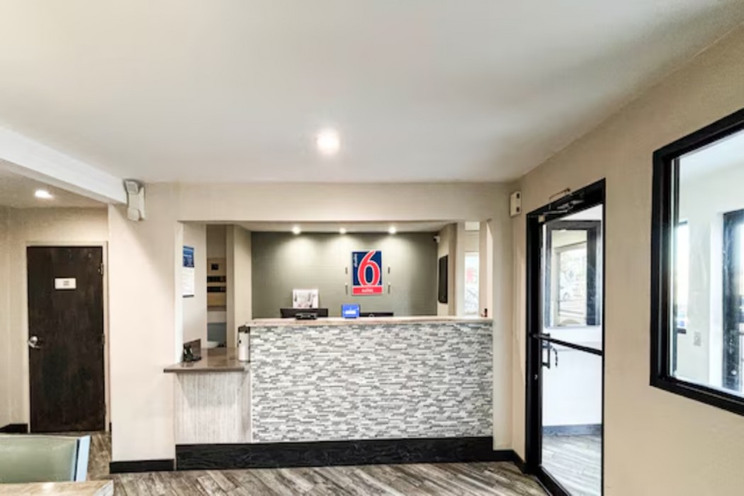 Studio6 Suites Richland, MS / Jackson 7/27
