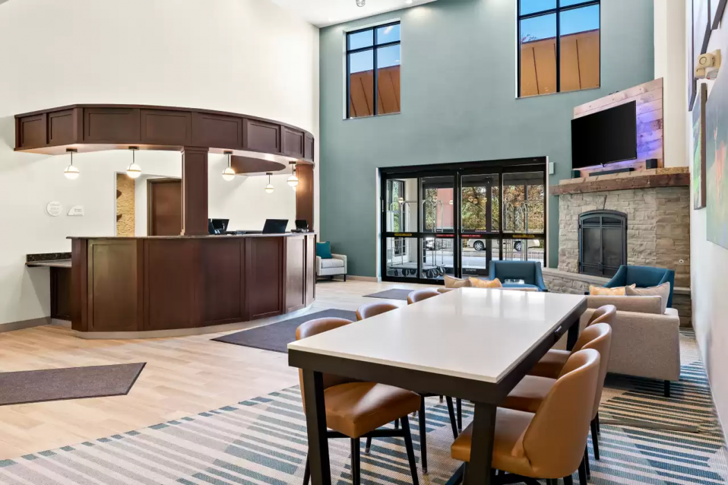 Comfort Inn & Suites Tunkhannock 4/25