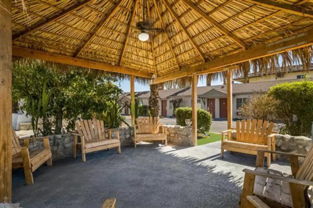 Rodeway Inn Near Coachella 16/27