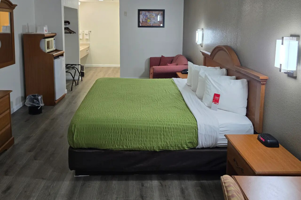 Econo Lodge Villa Rica, GA 14/22